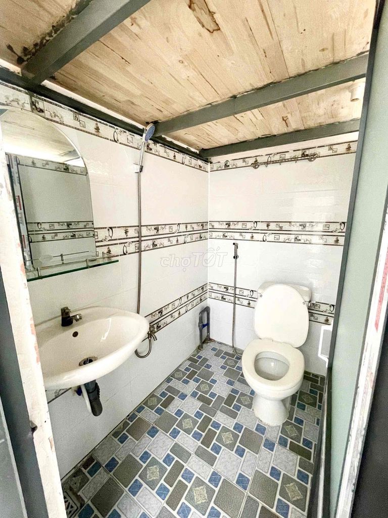 Cold Machine Room, Lê Văn Quới - Peace