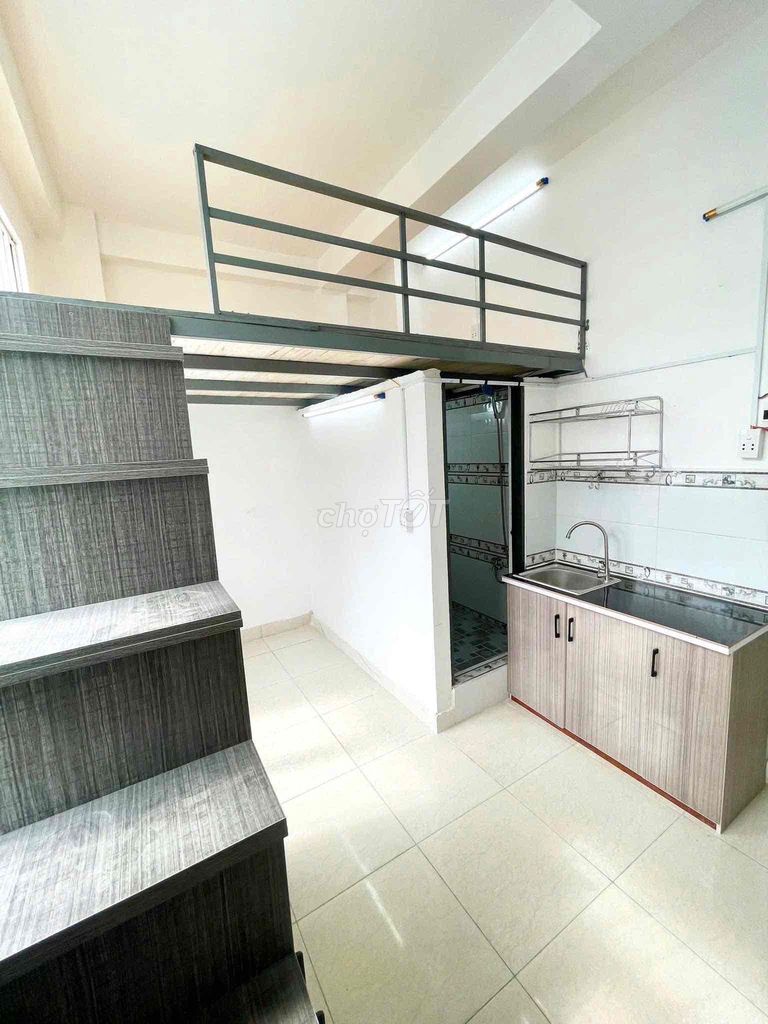 Cold Machine Room, Lê Văn Quới - Peace