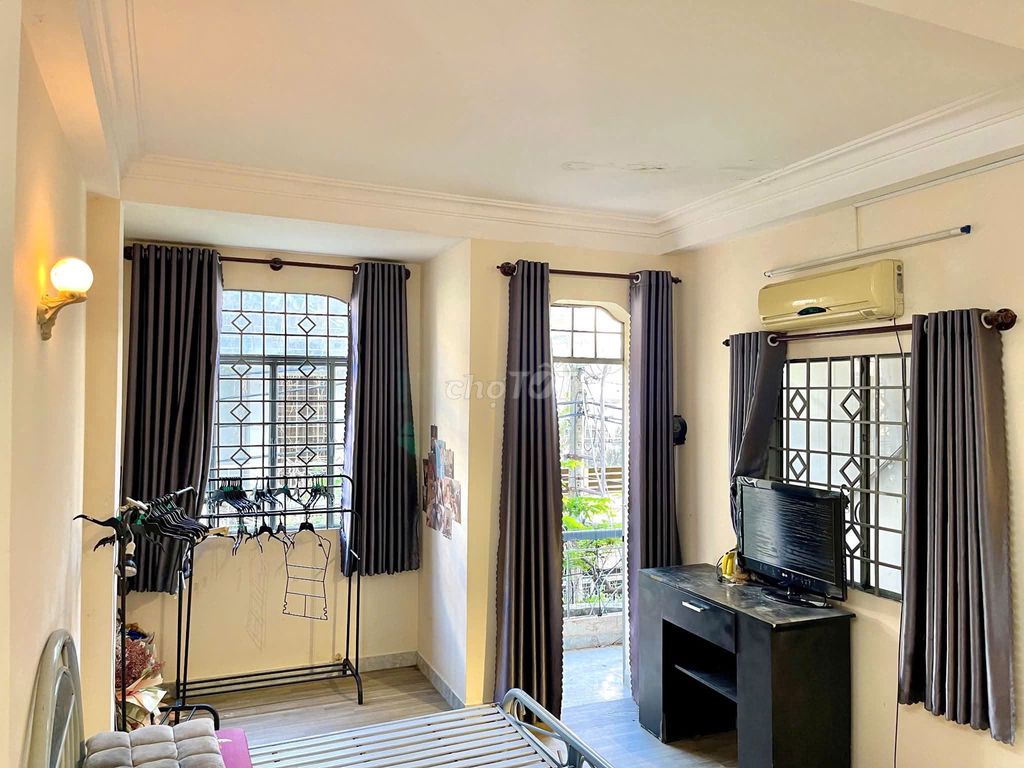 Private room in the original house Phú Nhuận.