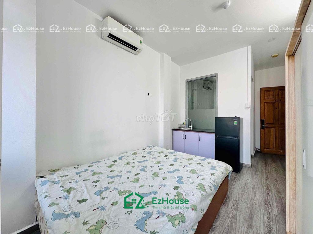 Rent room full interior, elevator near the 8th district station.