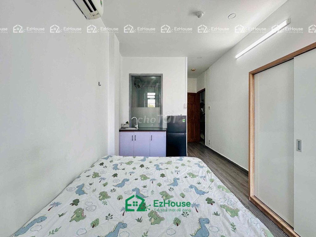 Rent room full interior, elevator near the 8th district station.