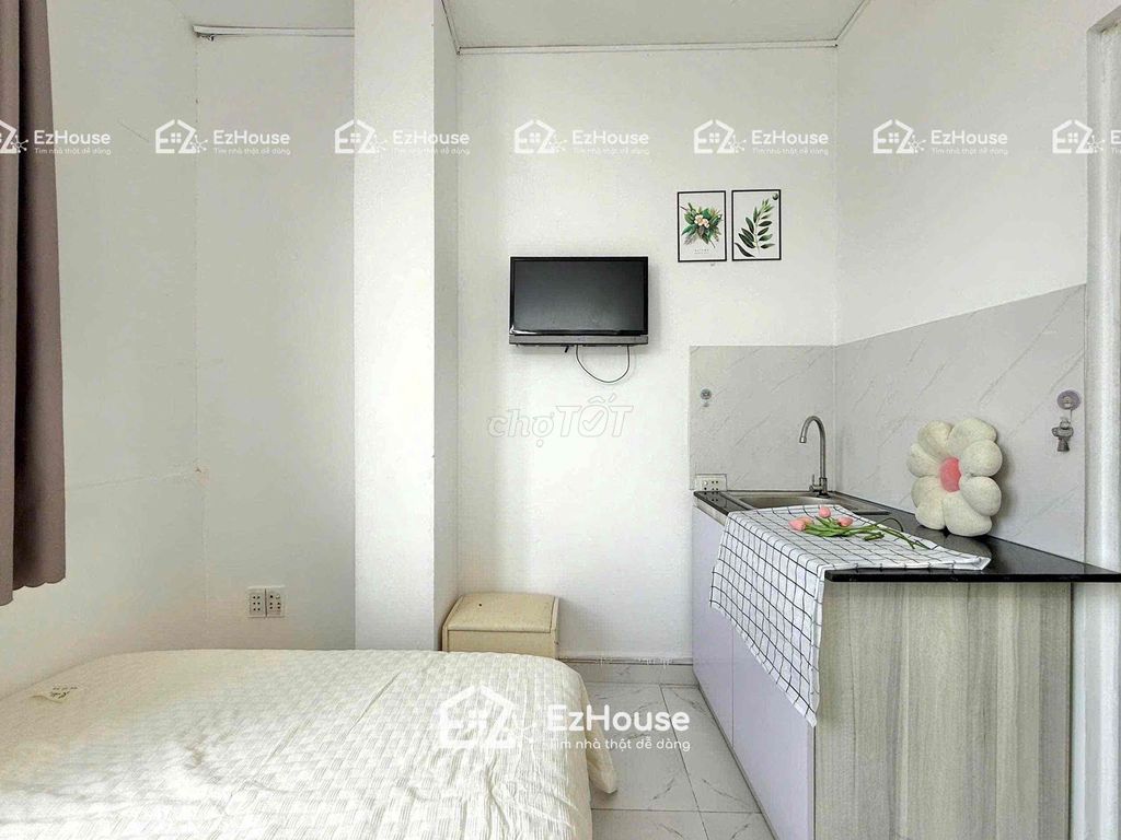 A cheap hotel room dedicated to a writing park.