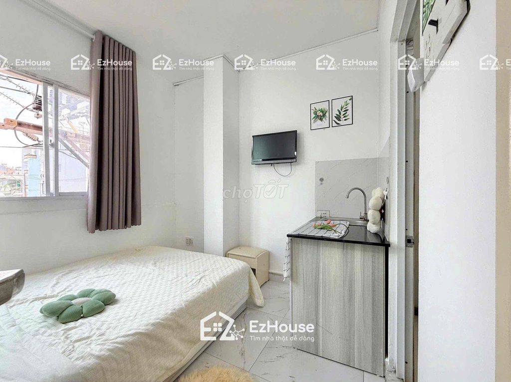 A cheap hotel room dedicated to a writing park.