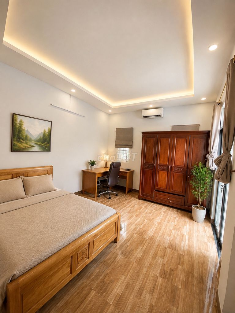 Rent room Lam Sơn, 35 meters2, window balcony, 5.5 million.