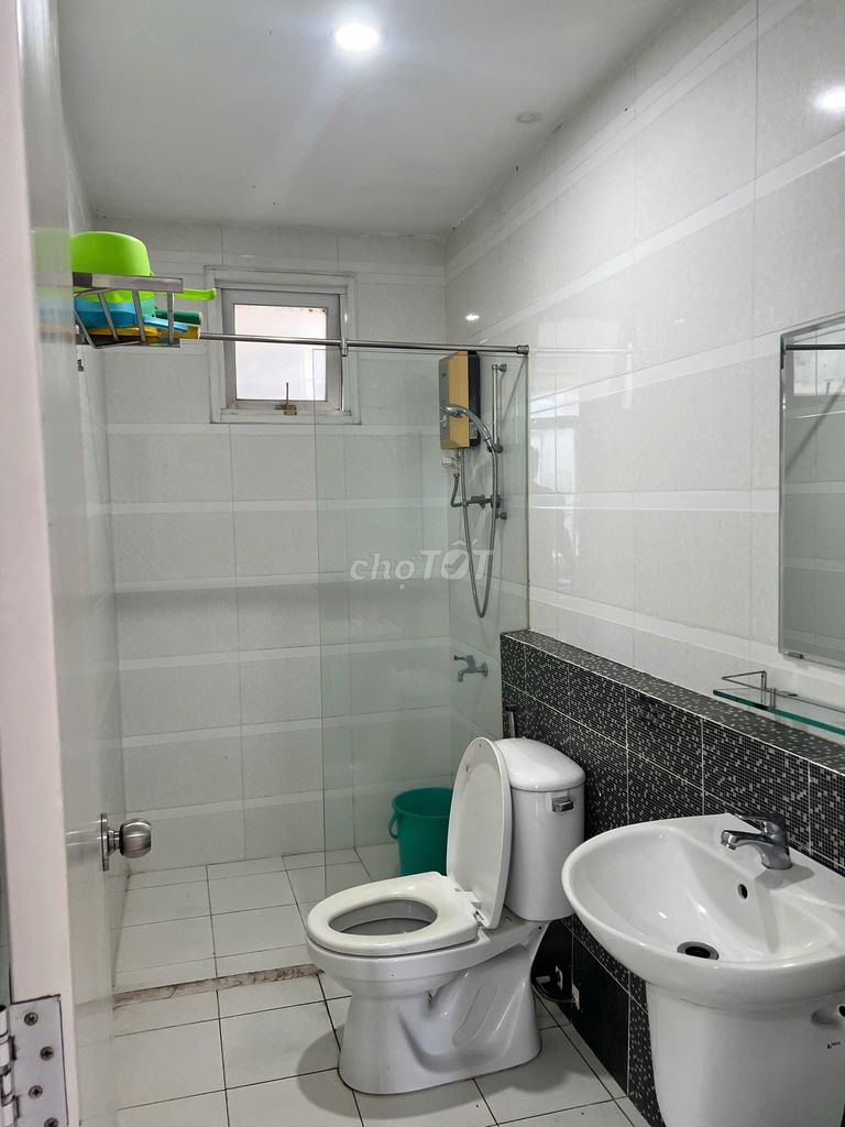 To rent a super-beautiful hostel, a super-beautiful, low-priored...