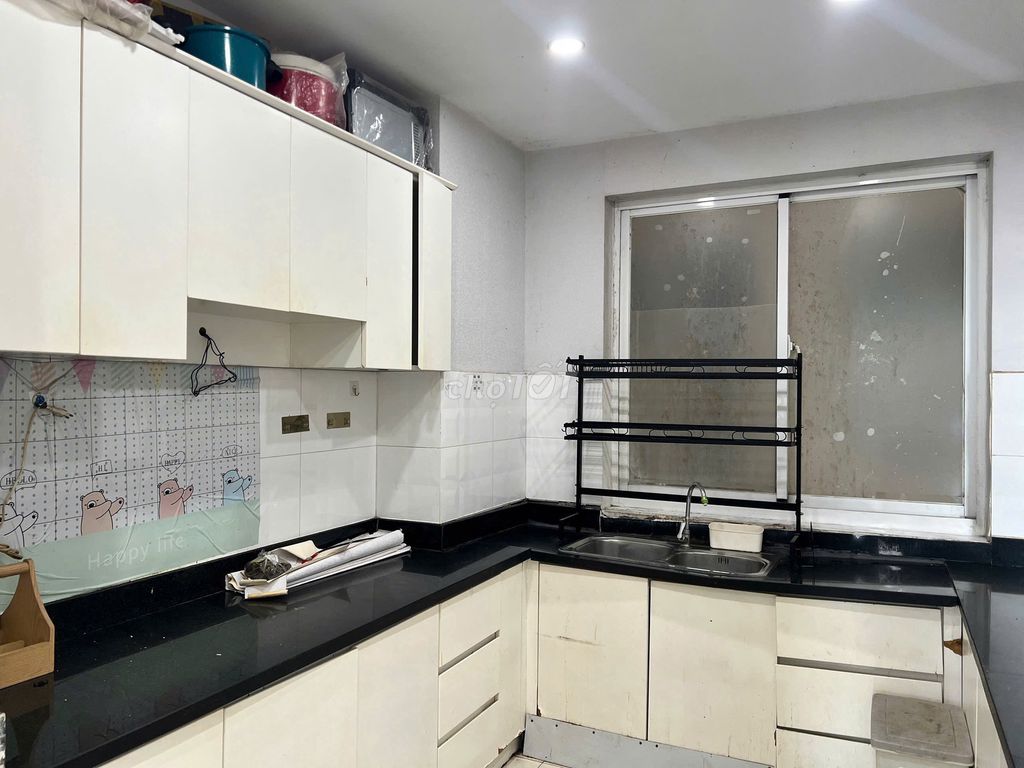 To rent a super-beautiful hostel, a super-beautiful, low-priored...