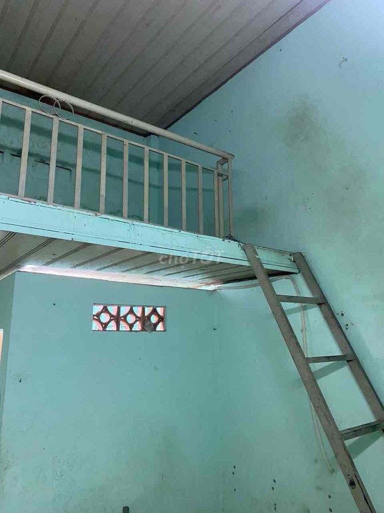 District Hotel 12 Nguyễn Ảnh Thủ.