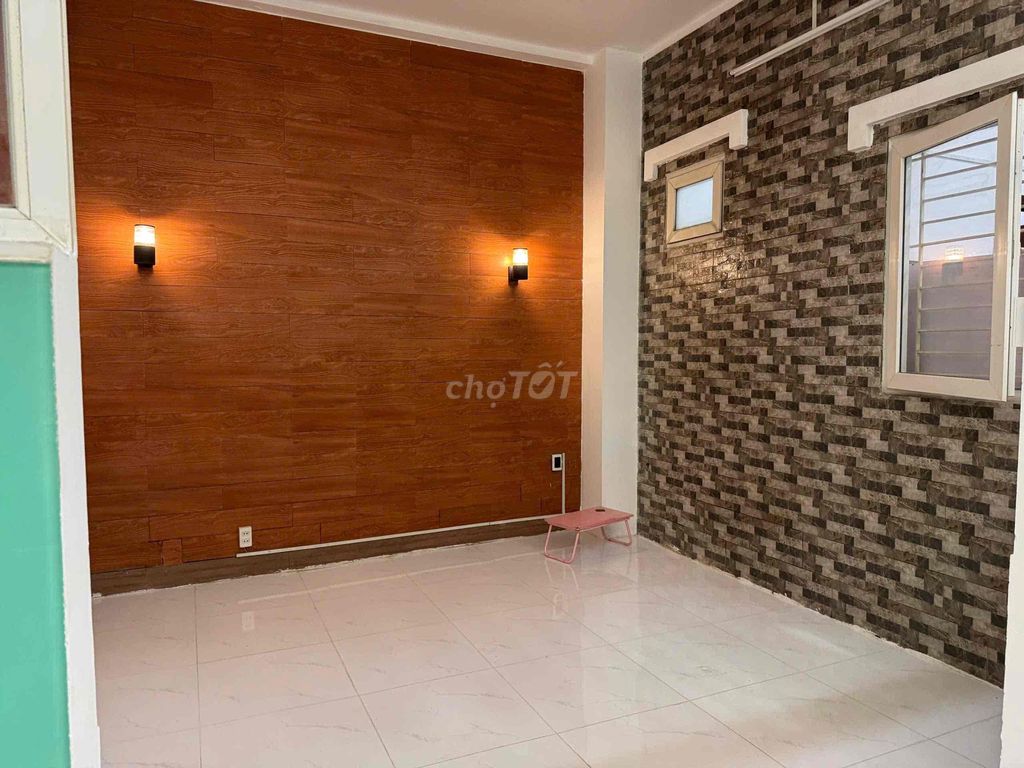 Rent a front room on Trung Lang, 1907 12, Tân Bình district.