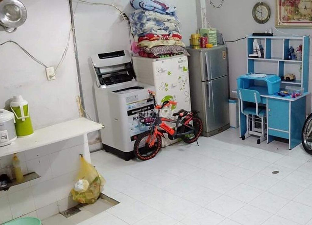 Rent a 30 m2 motel (including guard)