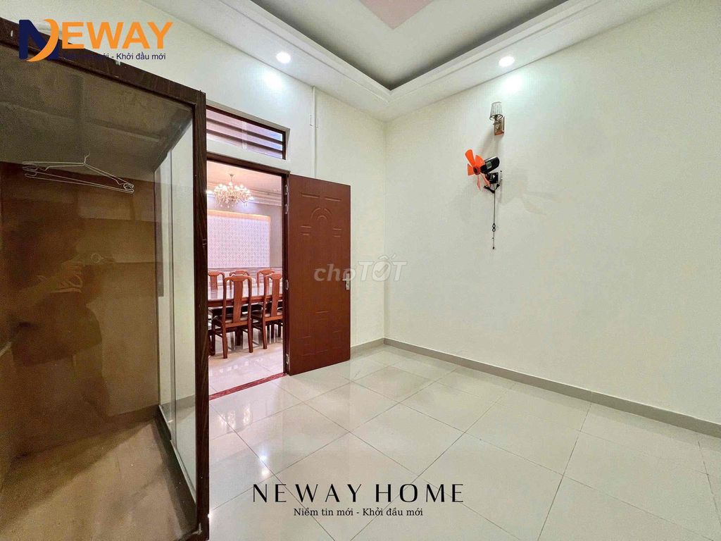 Rent a 40 M2 room full of furniture near the new pan.