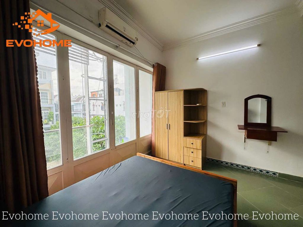 Rent room.