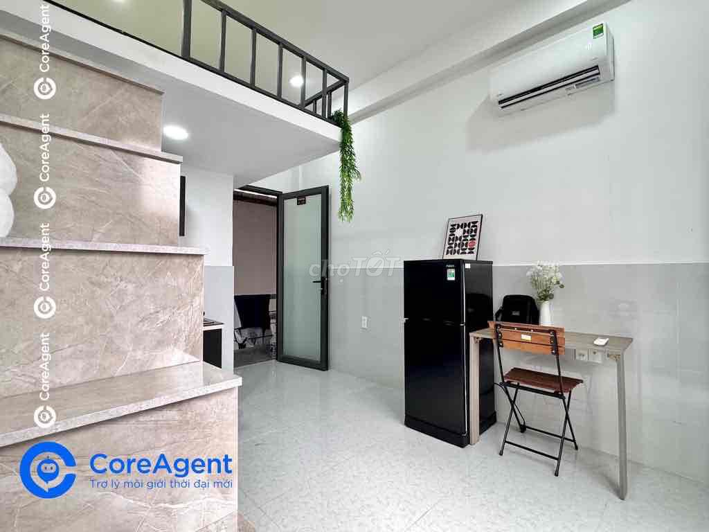 Dupxx full interior area near Constitution University