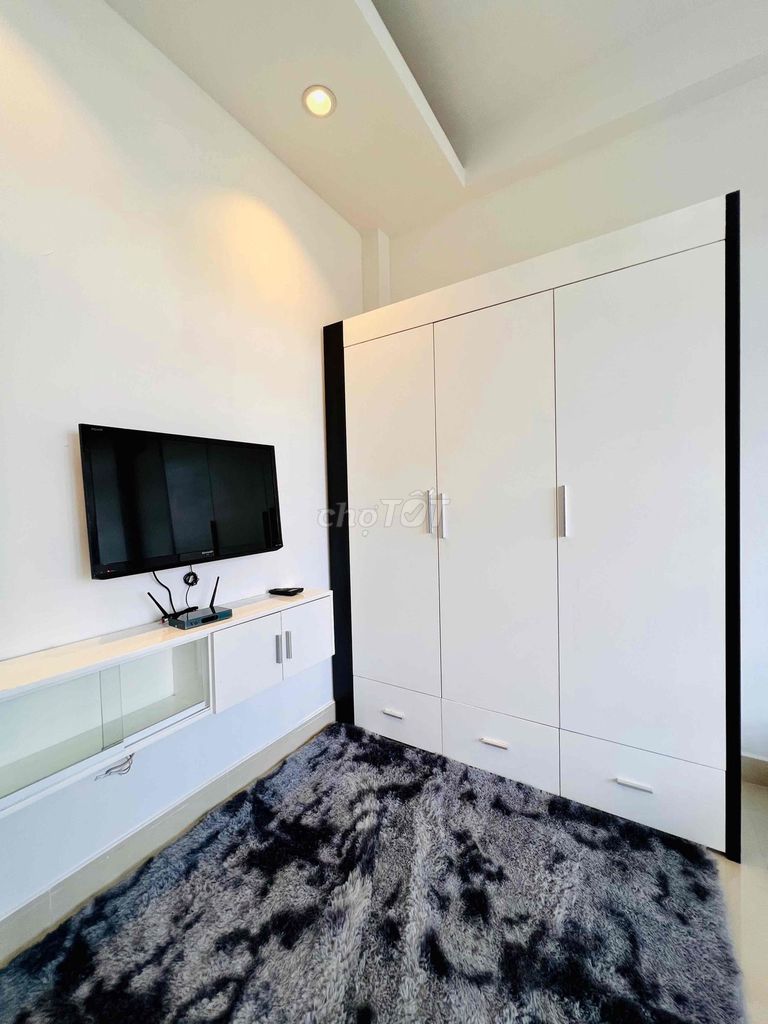 studio full interior