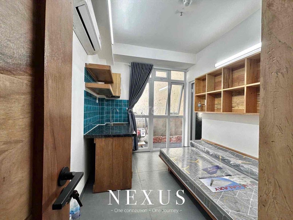The new interior room is Đồng Đen.