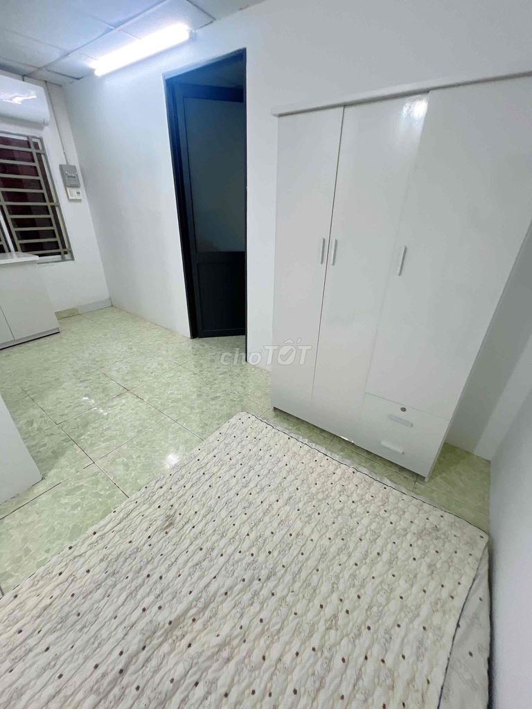 Rent a nice room in cheap lot of lotus.