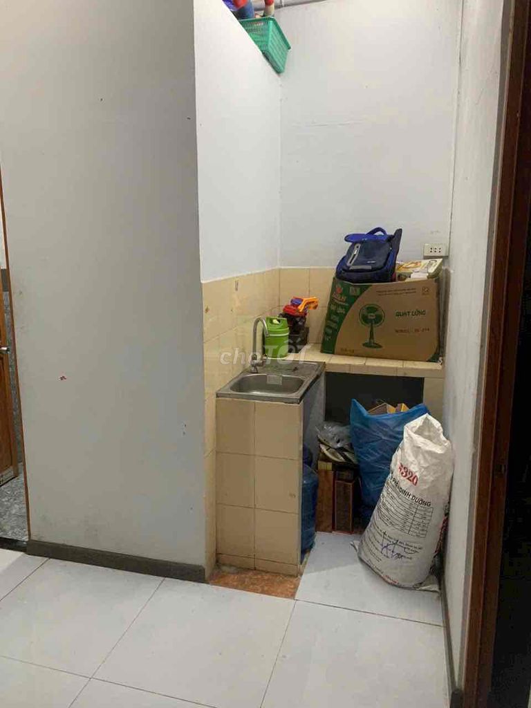 I have 15 mm2 rents near the CVL of Leaver 6Tân Bình.h.c. room only 2.5cm