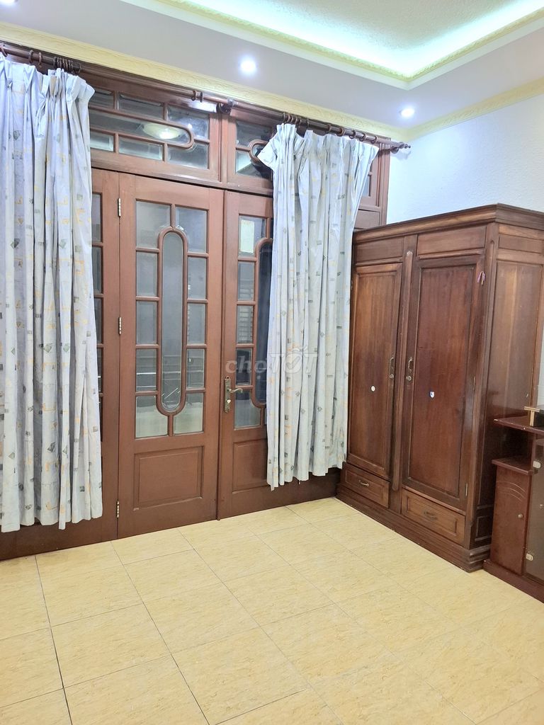 Rent room near the lotus, Private.