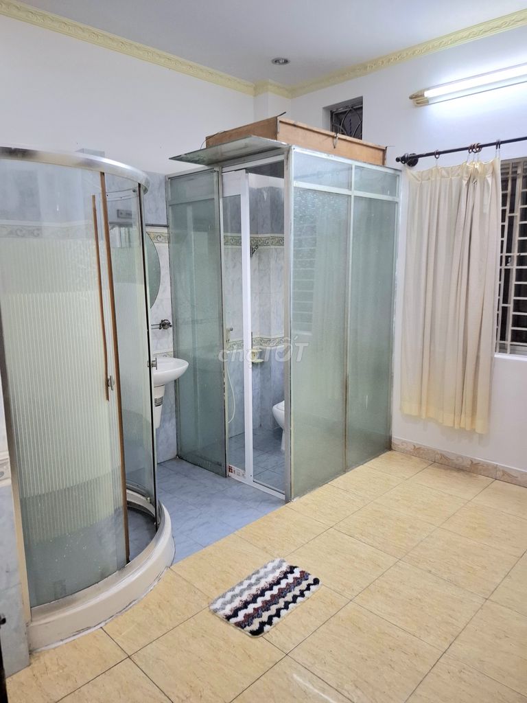 Rent room near the lotus, Private.