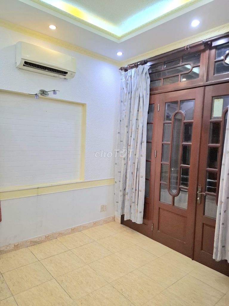 Rent room near the lotus, Private.