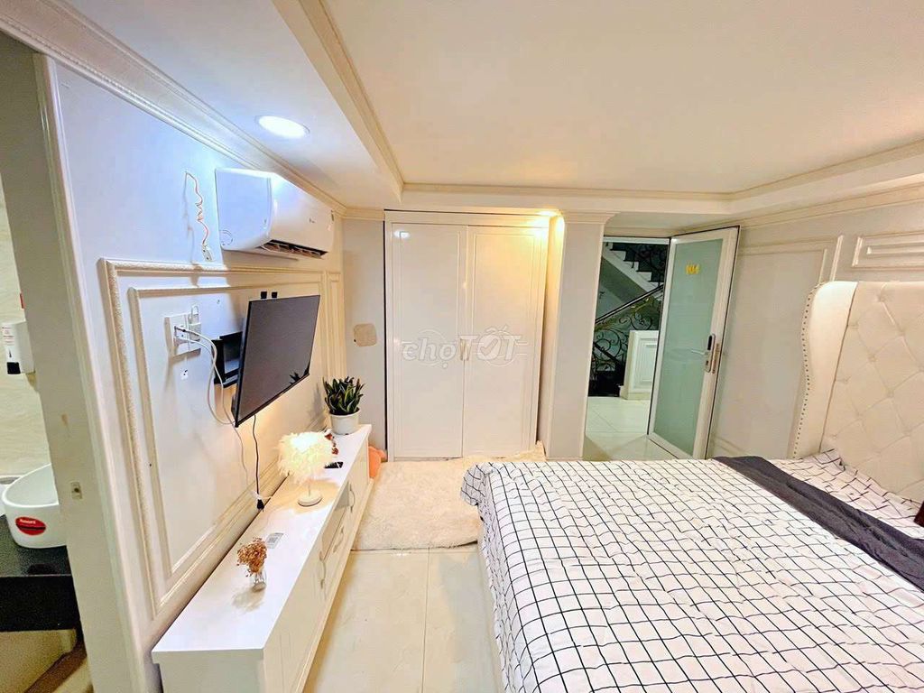 Rent room.