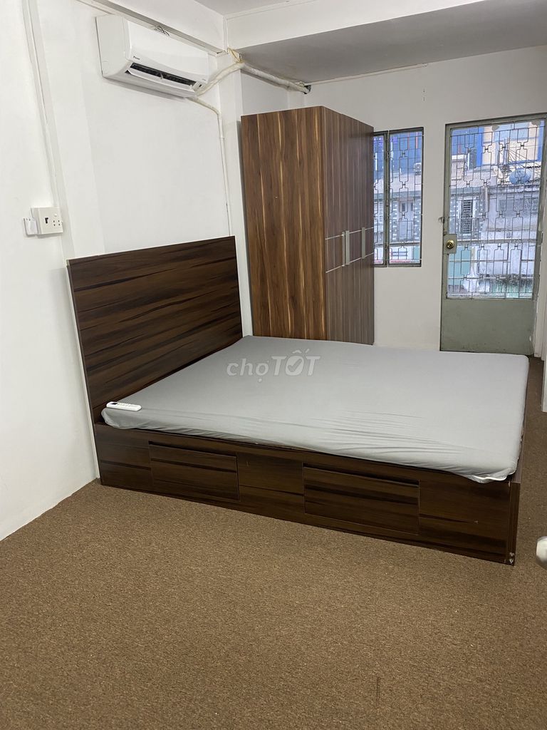 renting cash houses 337 Lý Thái Tổ.