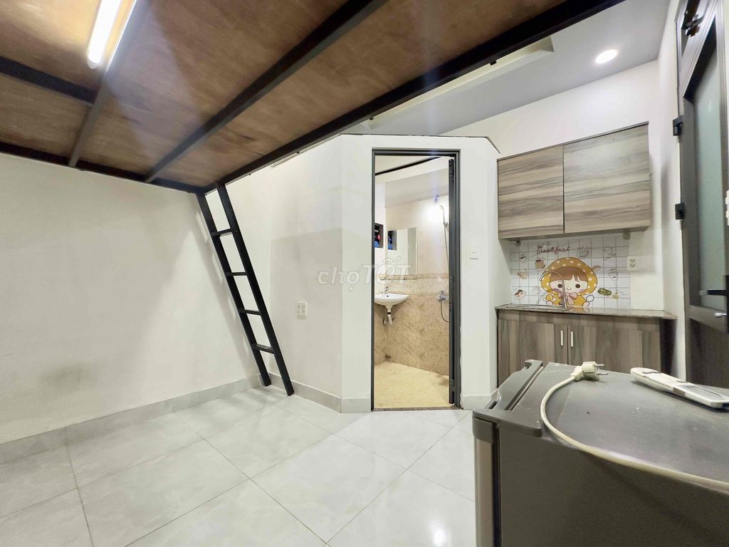 The cheap room is located at 116/46 Qq0707 5 Gò Vấp near Lang University.
