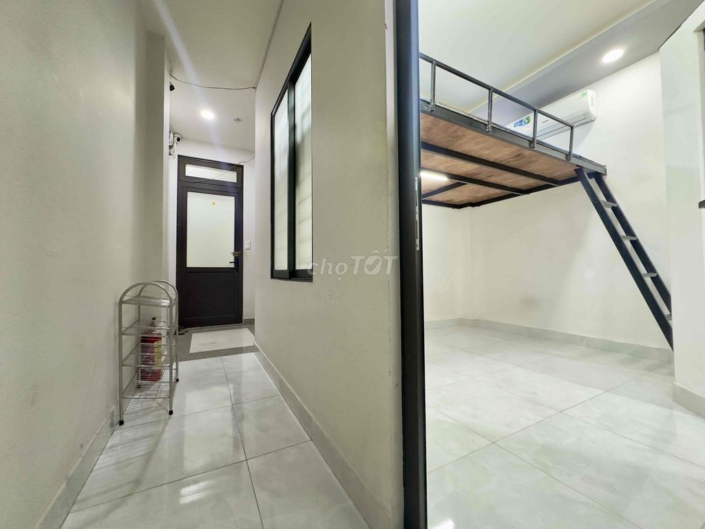 The cheap room is located at 116/46 Qq0707 5 Gò Vấp near Lang University.