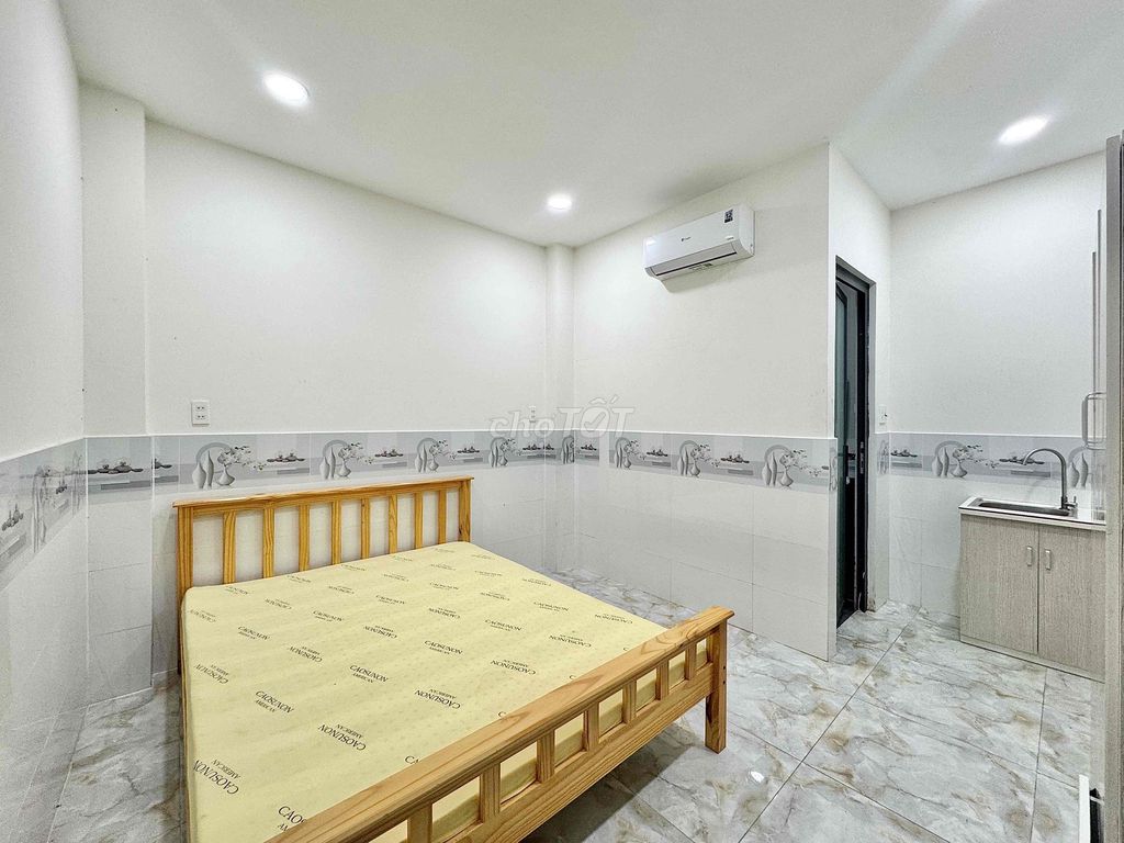 rent a window to Phan Huy Ích-Gò Vấp