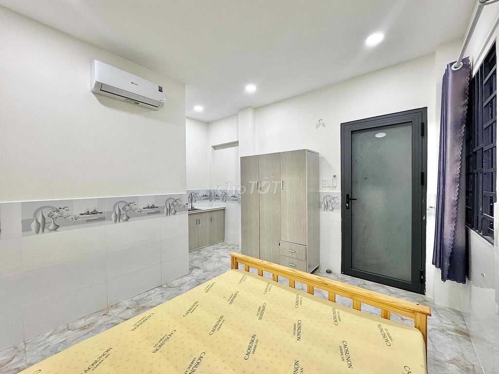 rent a window to Phan Huy Ích-Gò Vấp
