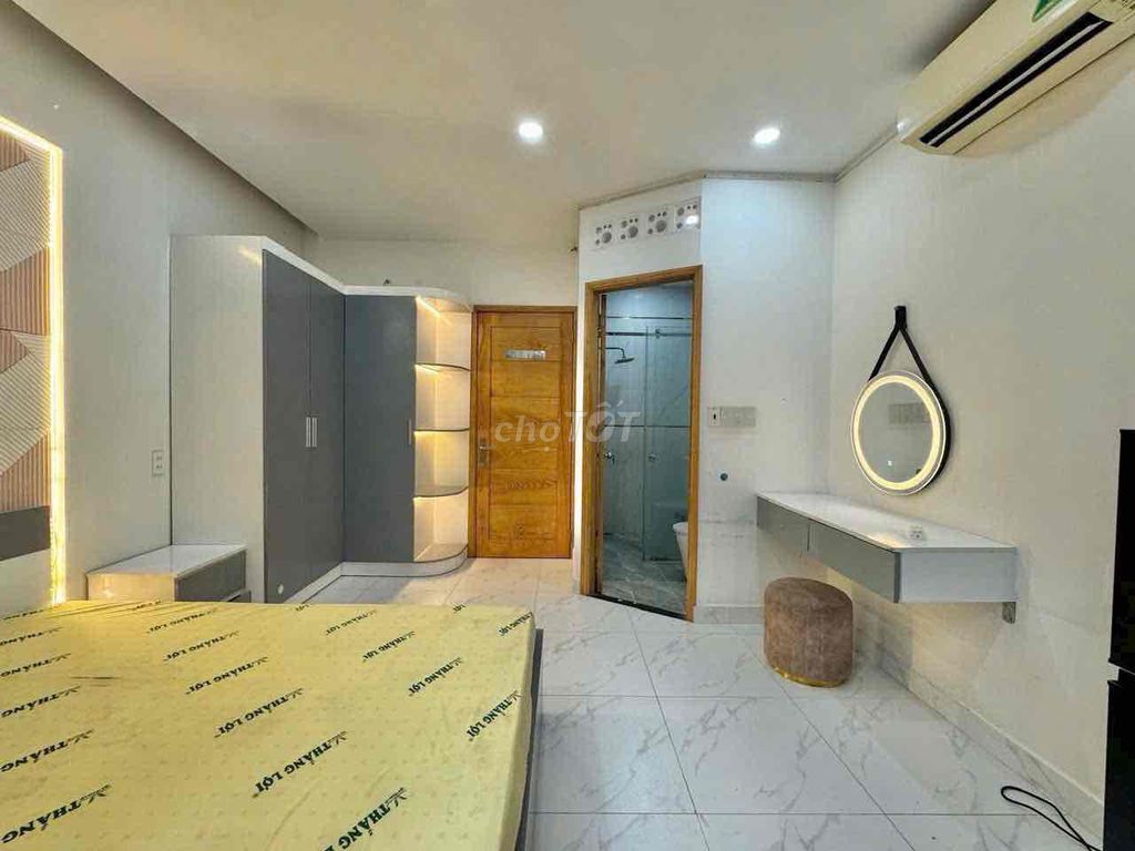 Rent a full-intracted kitchen house next to Lê Văn Thọ.