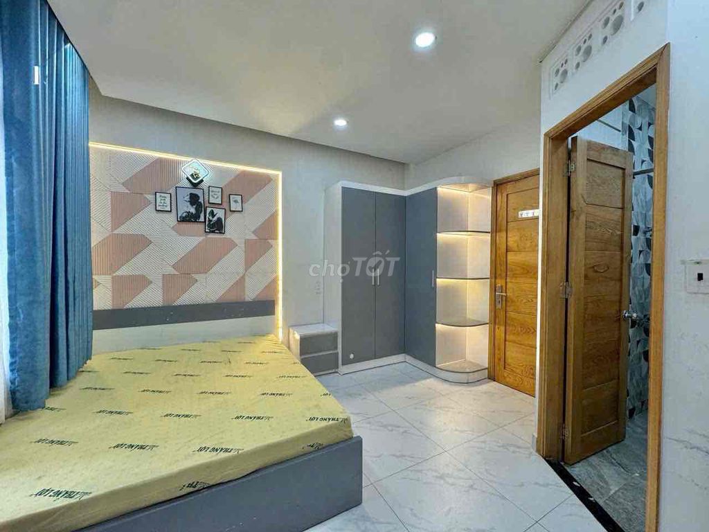 Rent a full-intracted kitchen house next to Lê Văn Thọ.