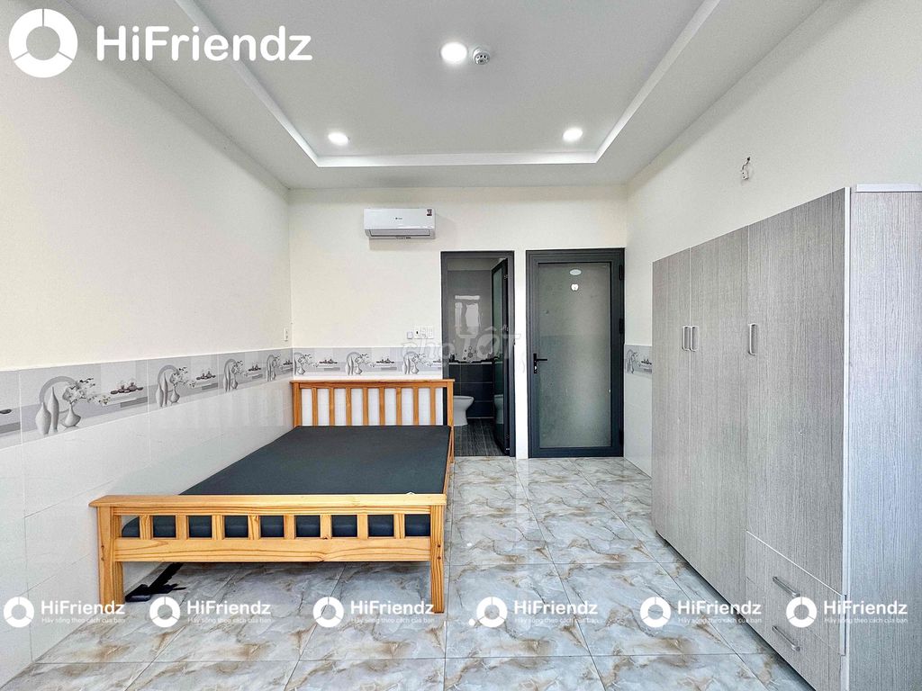 Rent the open window elevator room at Phan Huy Ích