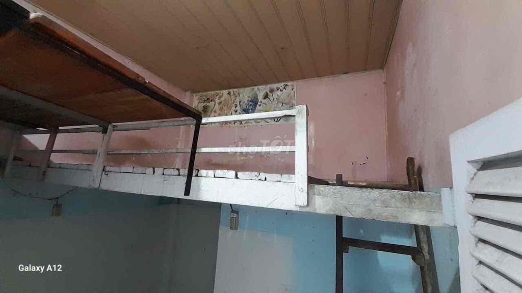 A 15-mm boarding room for low-income people on Nguyễn Đức Thuận.