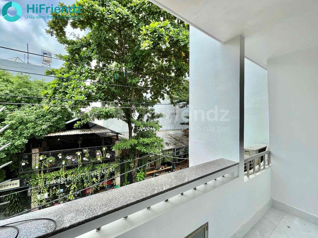 Lê Đức Thọ, open-air balcony room.