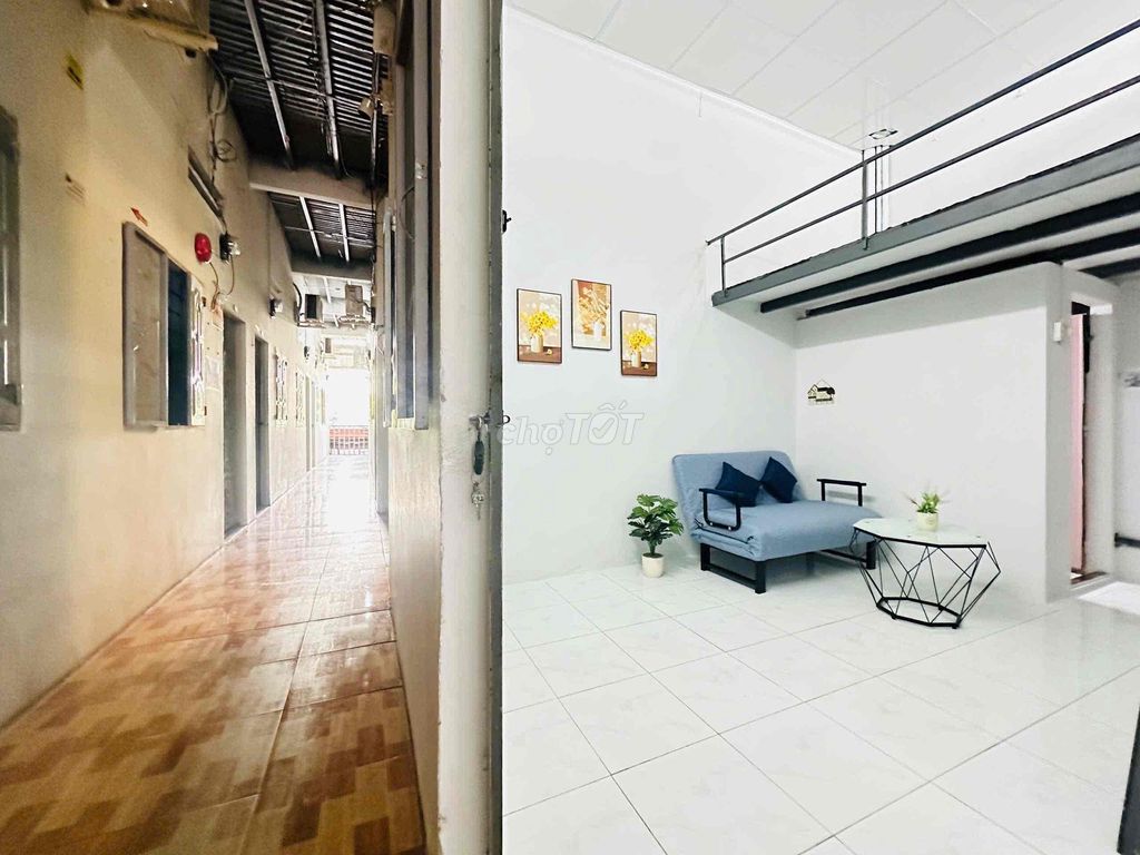 The guard's room is 1.7. No head contact near aeon University.
