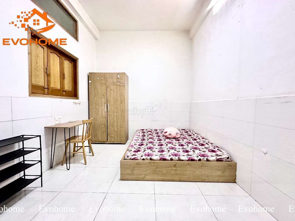 Rent room.