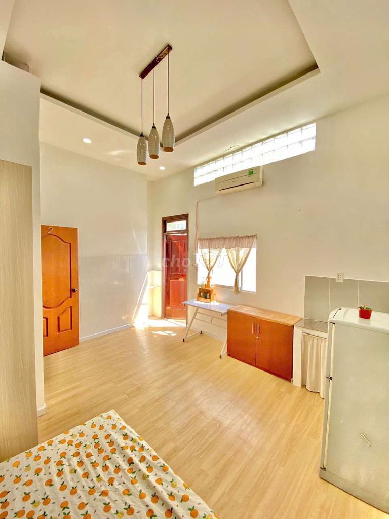 Rent room.