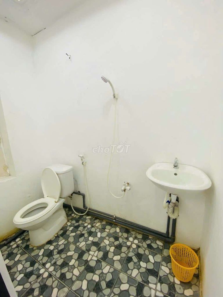 Rent room.