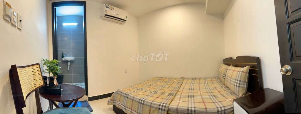 Rent room.