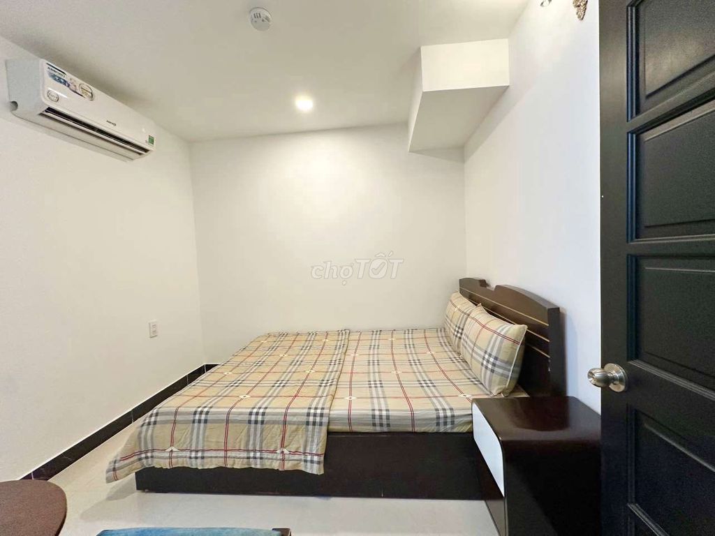 Rent room.