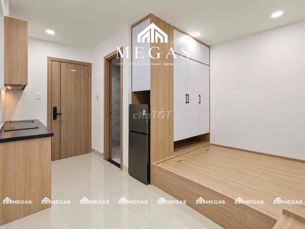 The new service apartment is 100%-full furniture - private washing machine - near tdtu - them