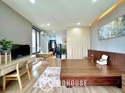 The House of Full Seven, right at Tô Hiến Thành - Happy