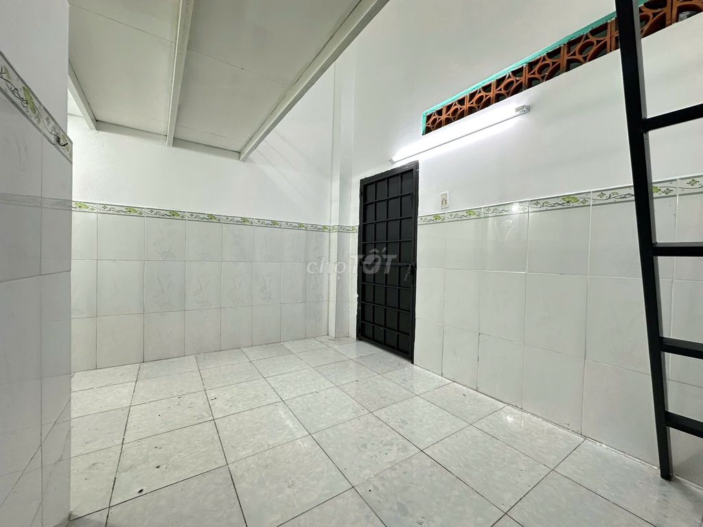 It's a very rare room. Twenty, P.S., high guard, criminal assault, only three million.