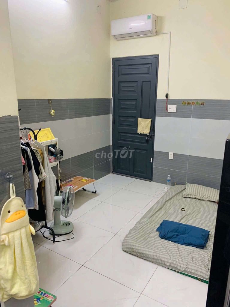 Home level Phan Huy Ích.
