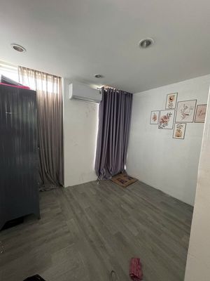 Private room in the 2-2 million/2/6/2/1 will enter immediately.