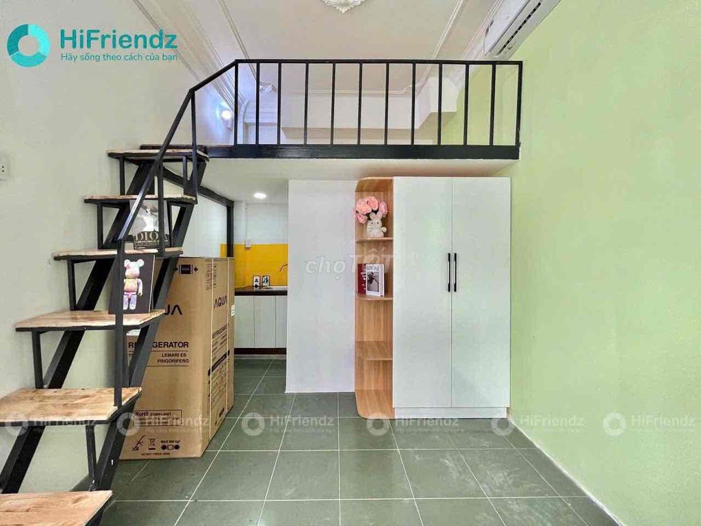 A full-in-the-art interior window room near the medical university is a mile away.