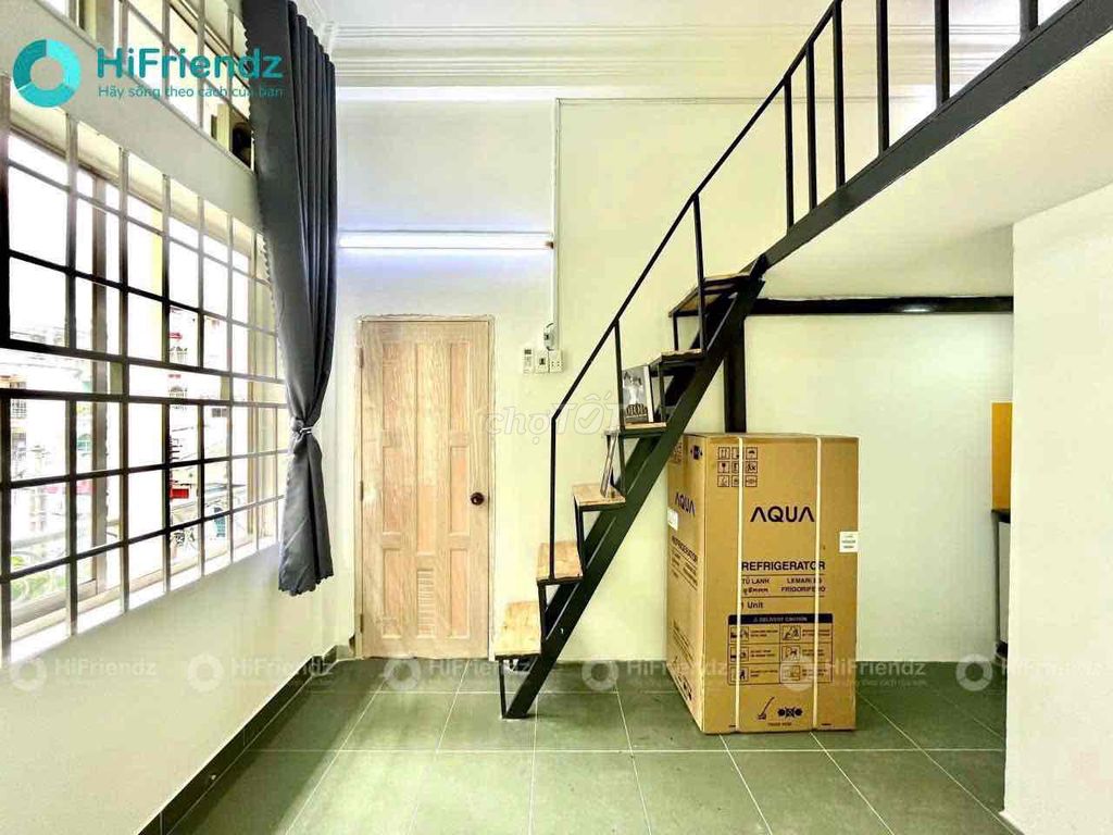 A full-in-the-art interior window room near the medical university is a mile away.