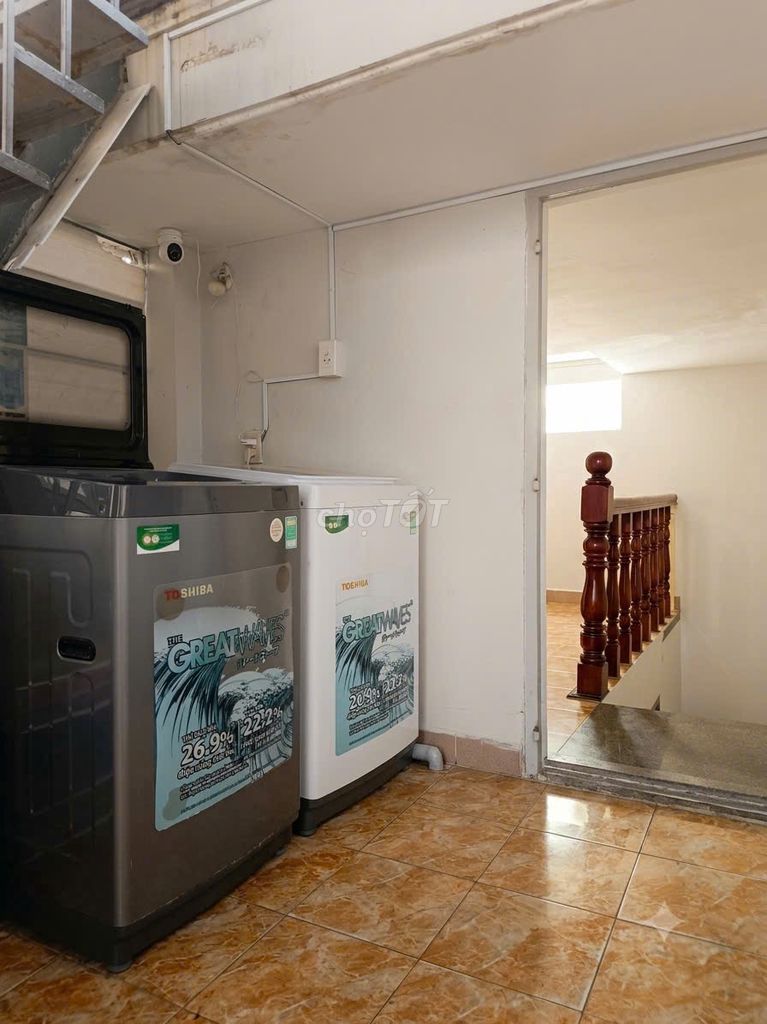 sleepbox district 10-tb_Full in Cold Bins 24/7_B_Short-Serve