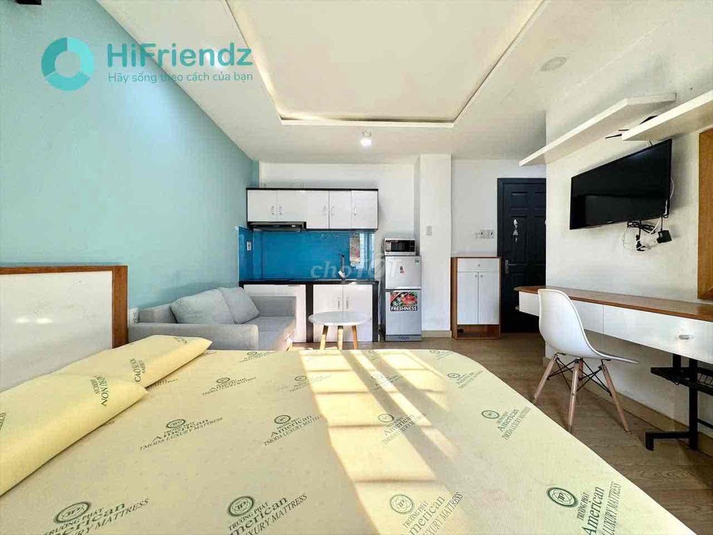 Private Laundry Washer - Sgmia Front, Him Lam