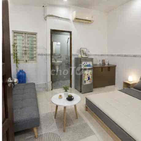 The studio is full of furniture - which is the new quarter - close to huit - many conveniences